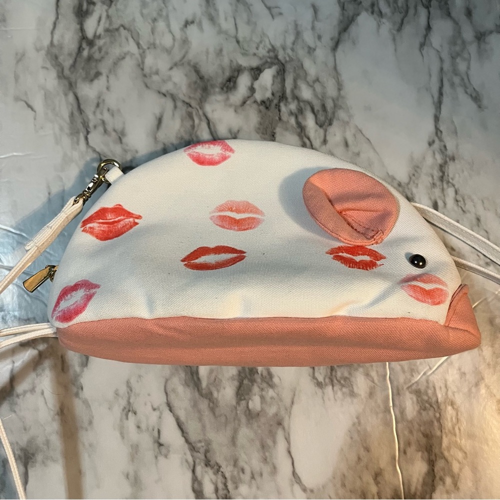 Patricia Chang handbag with kisses cute mouse